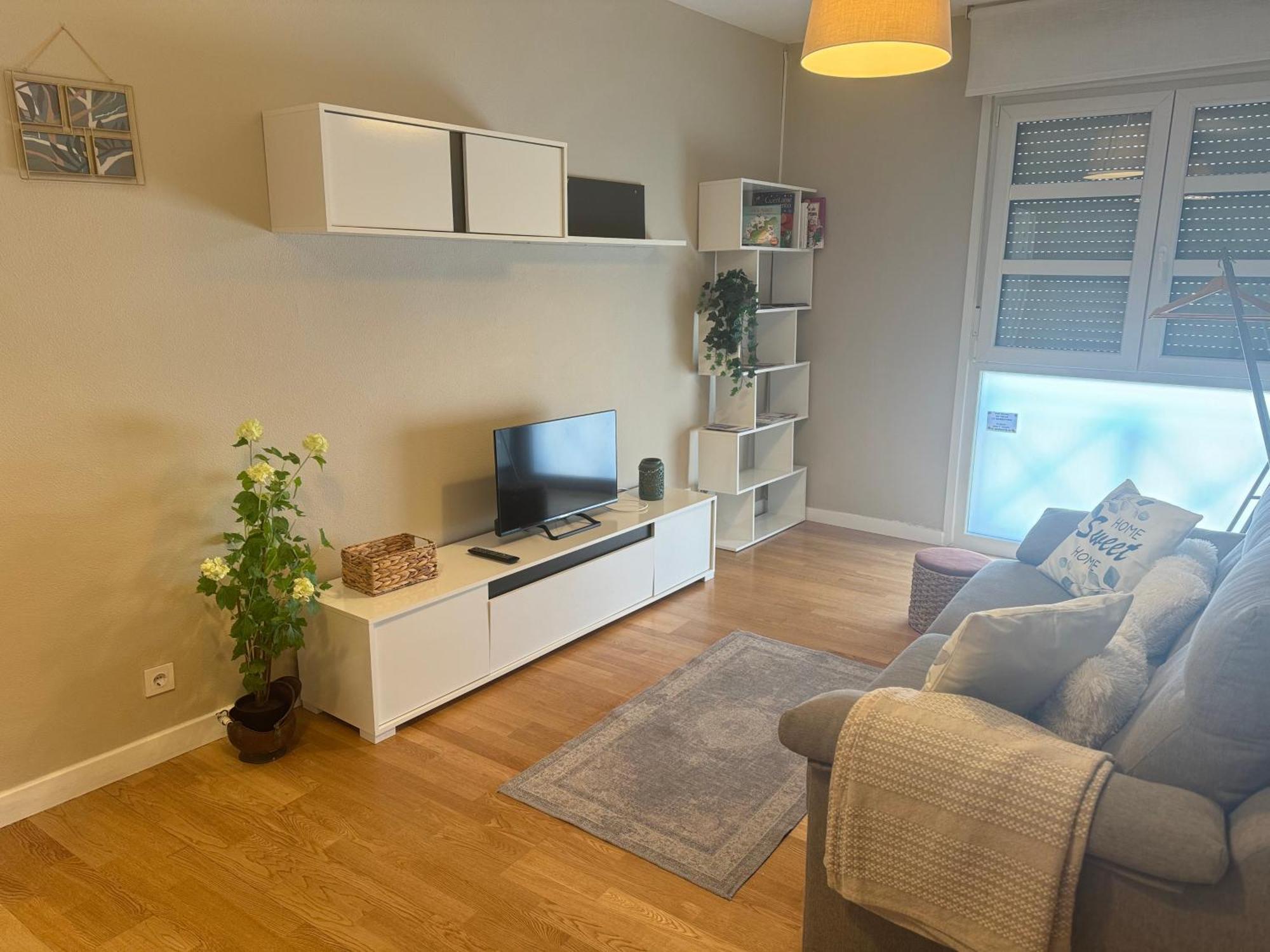 Santiago Tower Aire Ac Casco Antiguo By Apartamentos Logrono Exterior photo