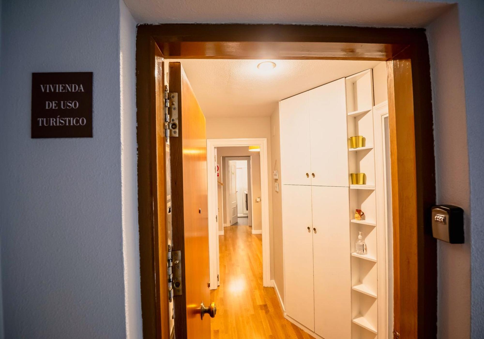 Santiago Tower Aire Ac Casco Antiguo By Apartamentos Logrono Exterior photo