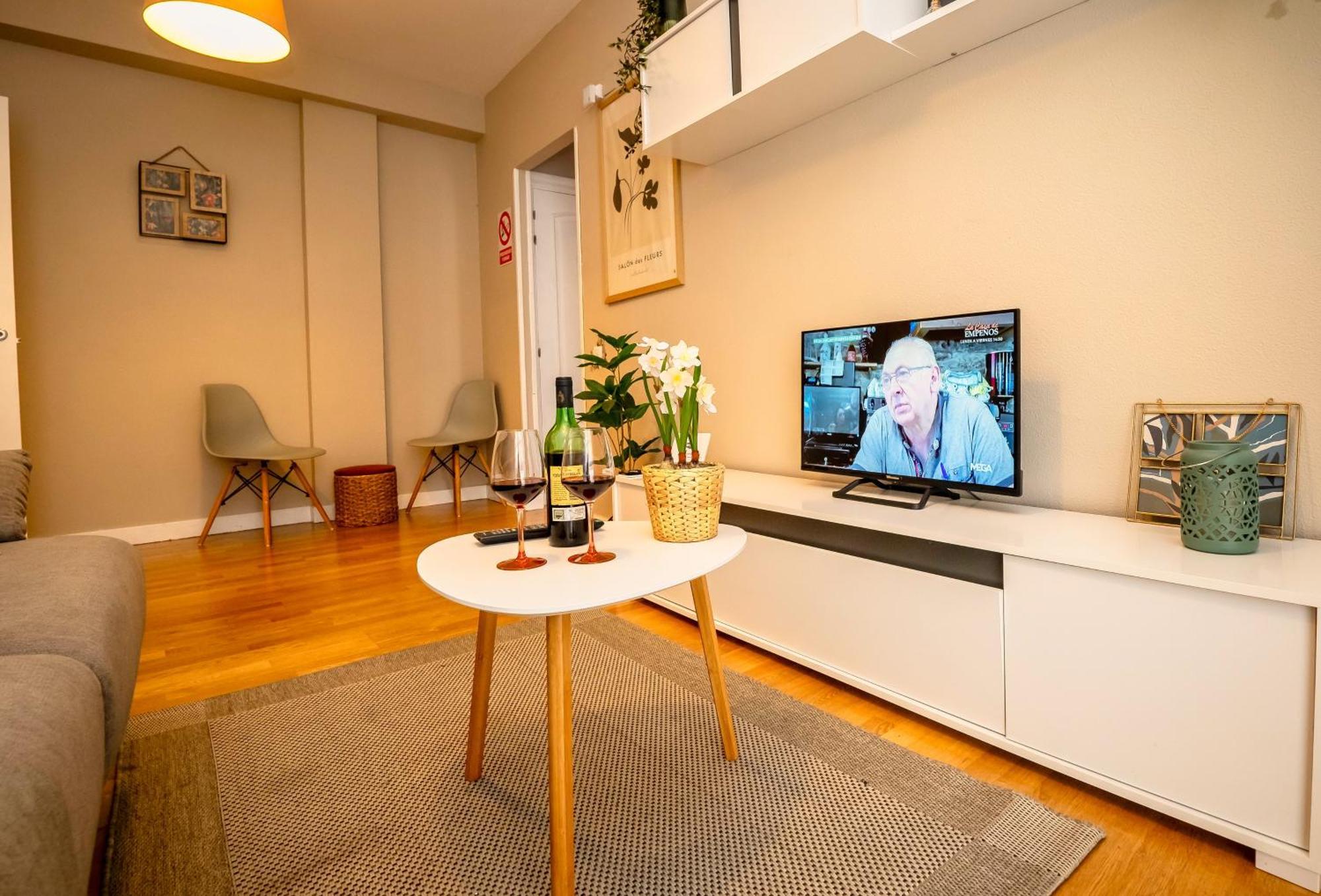 Santiago Tower Aire Ac Casco Antiguo By Apartamentos Logrono Exterior photo